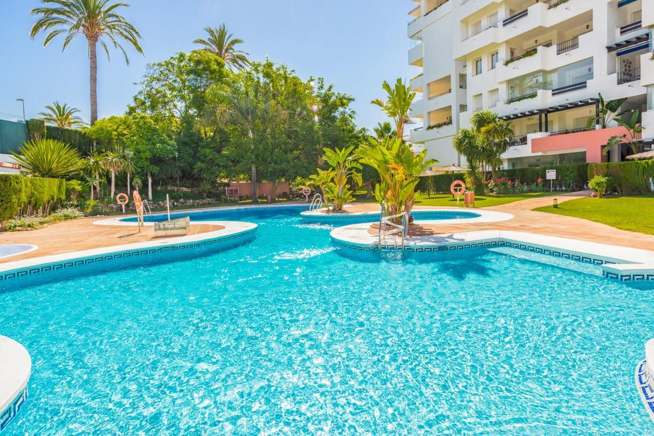 De 2 En Medina Garden Apartemen